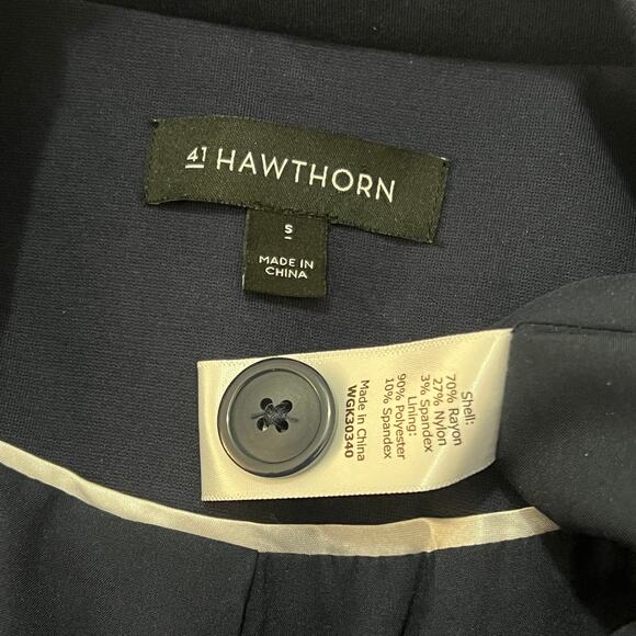 41Hawthorn SMALL Lisa Long Line Ponte Blazer - Stitch Fix One Button Closure - Picture 6 of 14